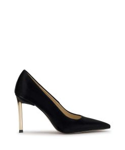 Kheloe Pump in Black
