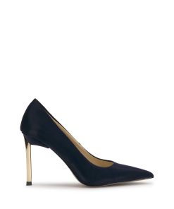 Kheloe Pump in Dark Night